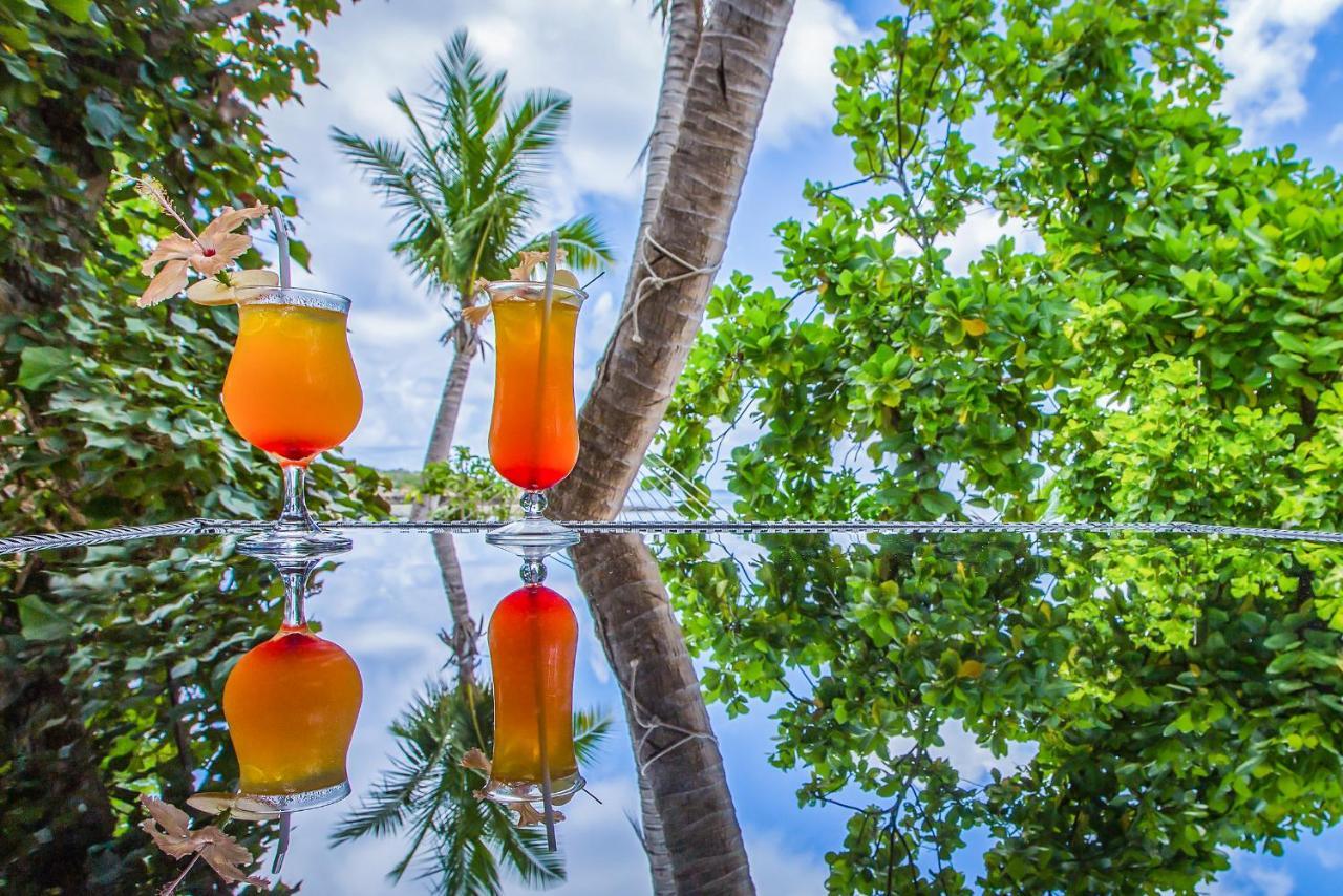 Barefoot Kuata Island Resort Exterior foto